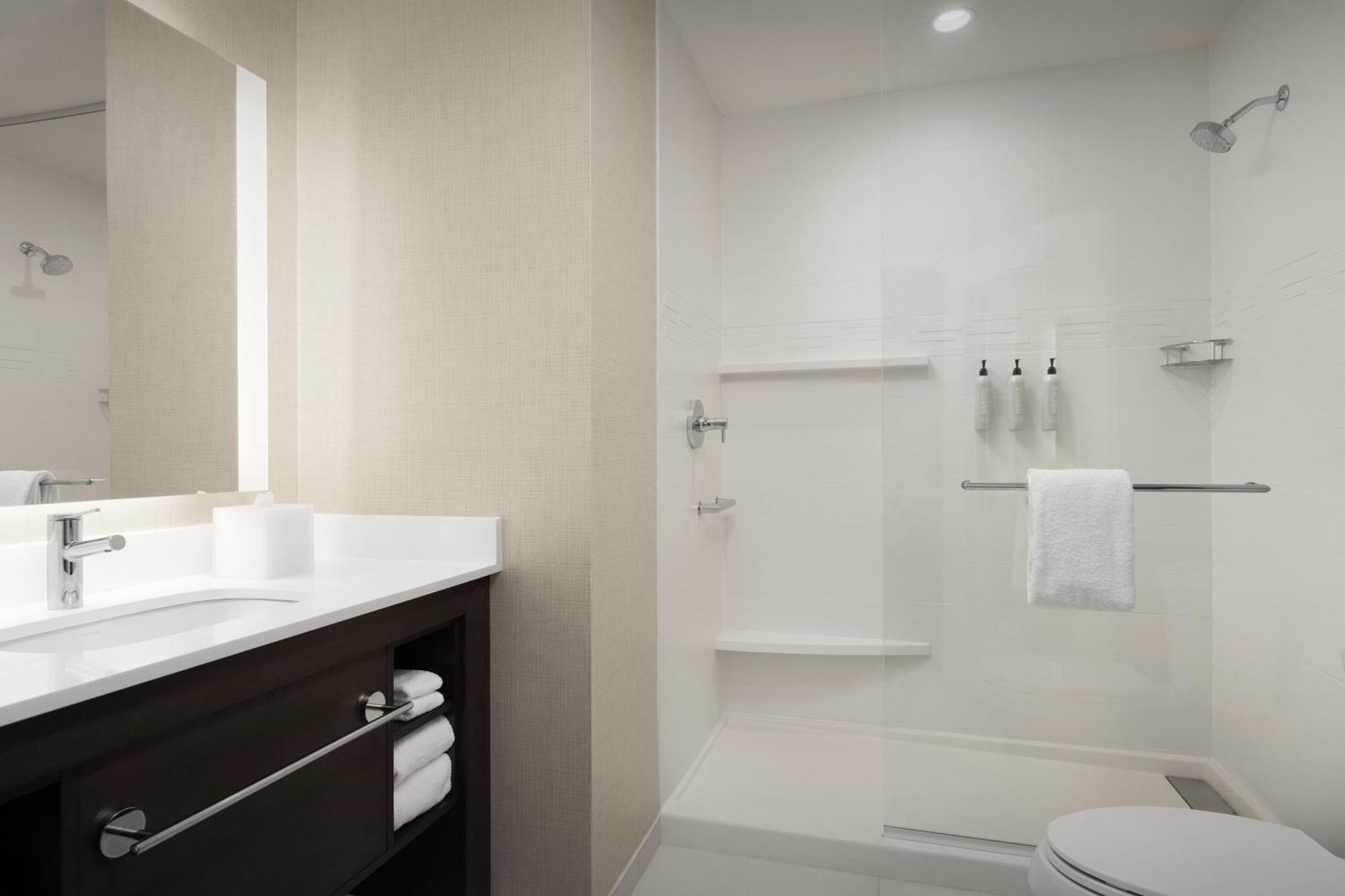 Residence Inn Kenwood מראה חיצוני תמונה